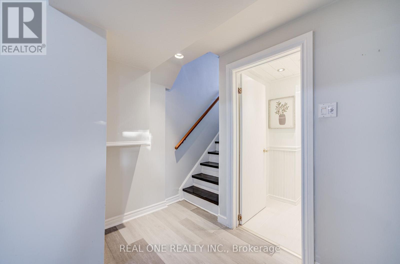 336 Hampton Heath Road, Burlington, Ontario  L7L 4P9 - Photo 34 - W12761838