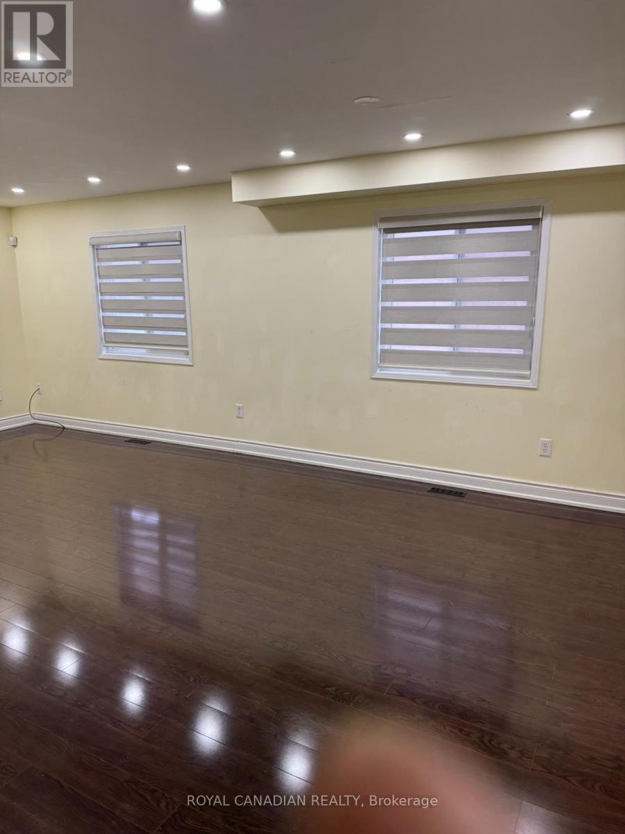 289 Edenbrook Hill Drive, Brampton (Fletcher's Meadow), Ontario  L7A 2M5 - Photo 11 - W12761840