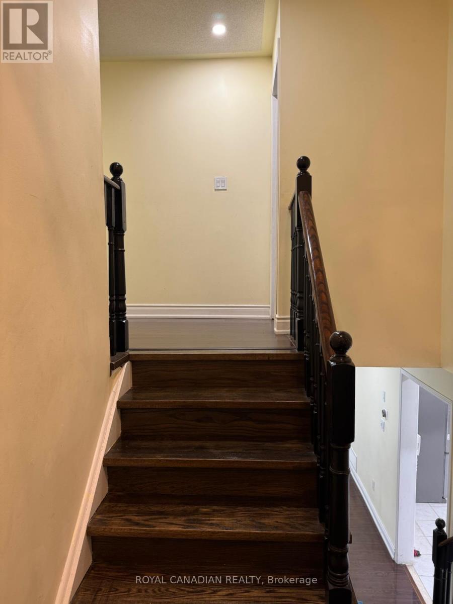 289 Edenbrook Hill Drive, Brampton (Fletcher's Meadow), Ontario  L7A 2M5 - Photo 18 - W12761840