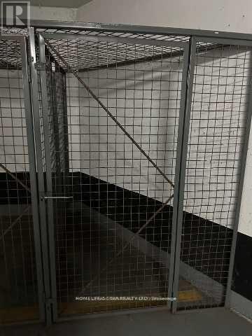 P4-162 & P-3-25 - 430 Square One Drive E, Mississauga, Ontario  L5B 0L6 - Photo 4 - W12761844