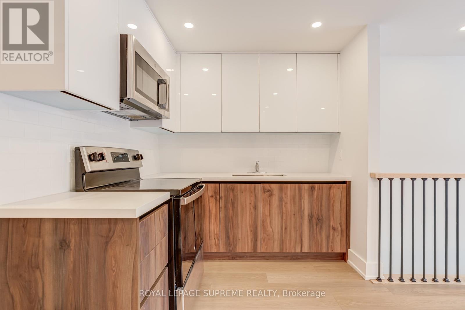 3 - 97 Bernice Crescent, Toronto (Rockcliffe-Smythe), Ontario  M6N 1W7 - Photo 18 - W12761870