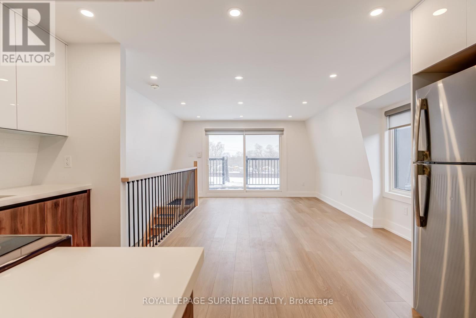 3 - 97 Bernice Crescent, Toronto (Rockcliffe-Smythe), Ontario  M6N 1W7 - Photo 19 - W12761870