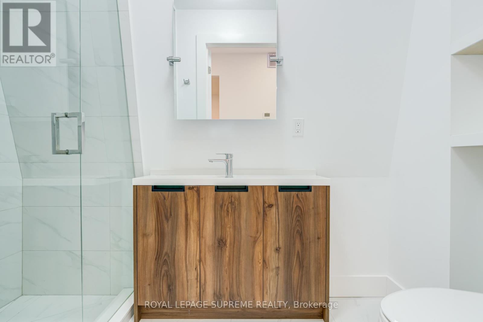 3 - 97 Bernice Crescent, Toronto (Rockcliffe-Smythe), Ontario  M6N 1W7 - Photo 26 - W12761870