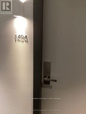 1404 - 30 Gibbs Road, Toronto (Islington-City Centre West), Ontario  M9B 0E4 - Photo 4 - W12761926