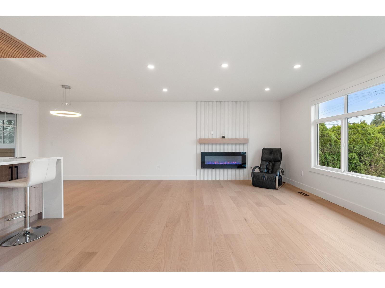 8762 Butchart Street, Chilliwack Proper South, Chilliwack, British Columbia  V2P 5S3 - Photo 6 - R3086535