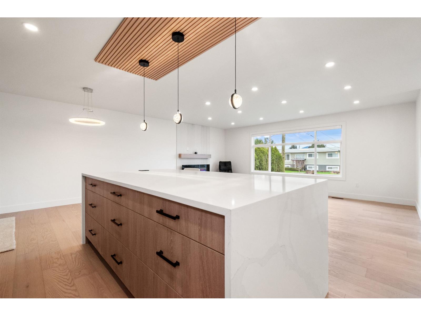 8762 Butchart Street, Chilliwack Proper South, Chilliwack, British Columbia  V2P 5S3 - Photo 11 - R3086535