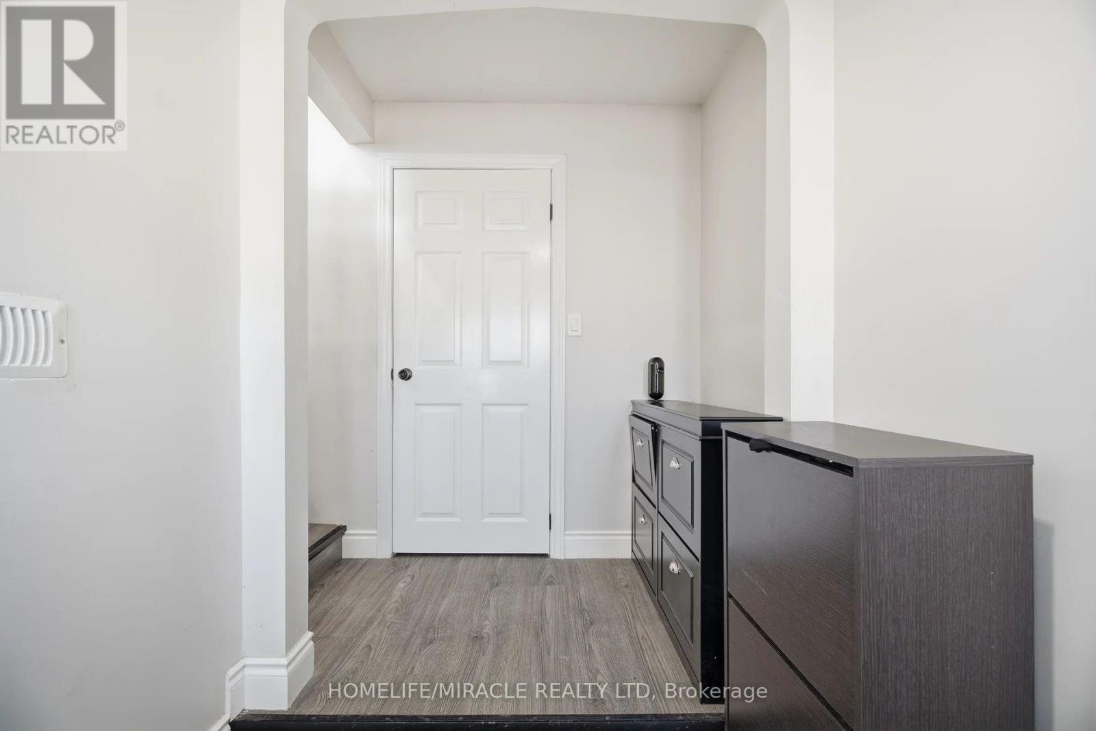 290 Lincoln Road, Waterloo, Ontario  N2J 2P5 - Photo 5 - X12761794