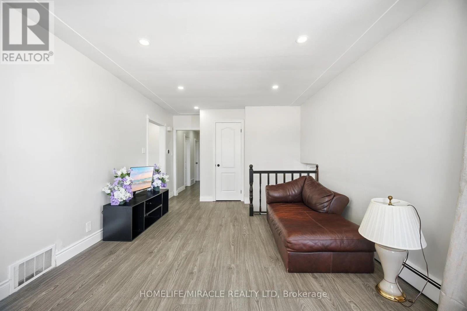 290 Lincoln Road, Waterloo, Ontario  N2J 2P5 - Photo 8 - X12761794