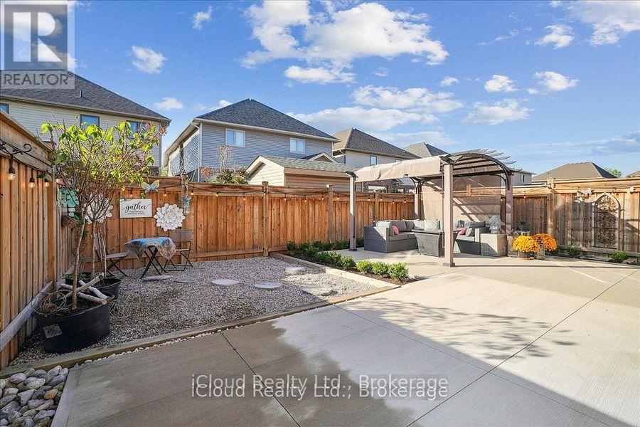 136 Dunrobin Lane, Grimsby (Grimsby Beach), Ontario  L3M 0H4 - Photo 47 - X12761796