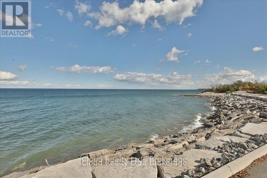 136 Dunrobin Lane, Grimsby (Grimsby Beach), Ontario  L3M 0H4 - Photo 8 - X12761796