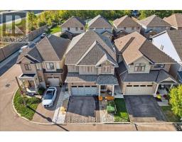 136 DUNROBIN LANE, Grimsby, Ontario