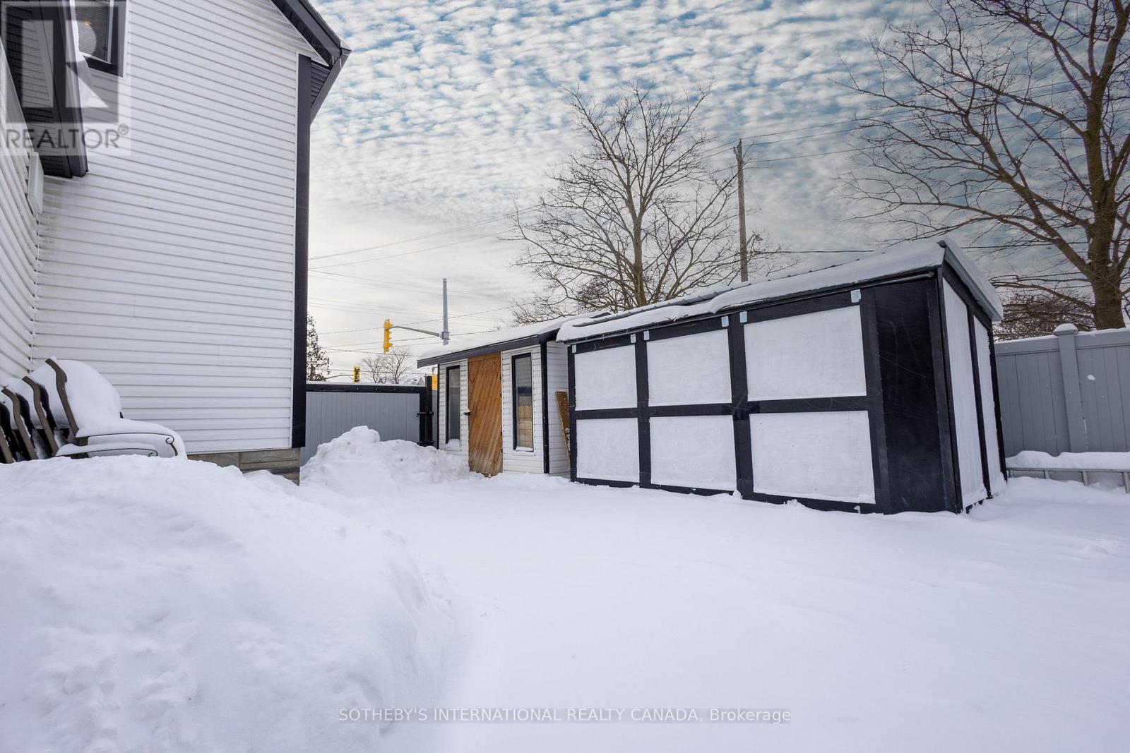 64 Lancaster Street W, Kitchener, Ontario  N2H 4T2 - Photo 31 - X12761910