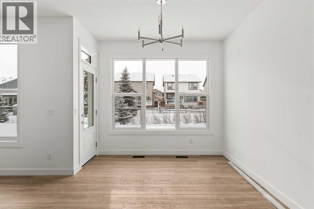 71 Silver Spruce Grove Sw, Calgary, Alberta  T2X 5M1 - Photo 8 - A2283470