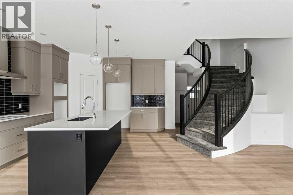 71 Silver Spruce Grove Sw, Calgary, Alberta  T2X 5M1 - Photo 12 - A2283470