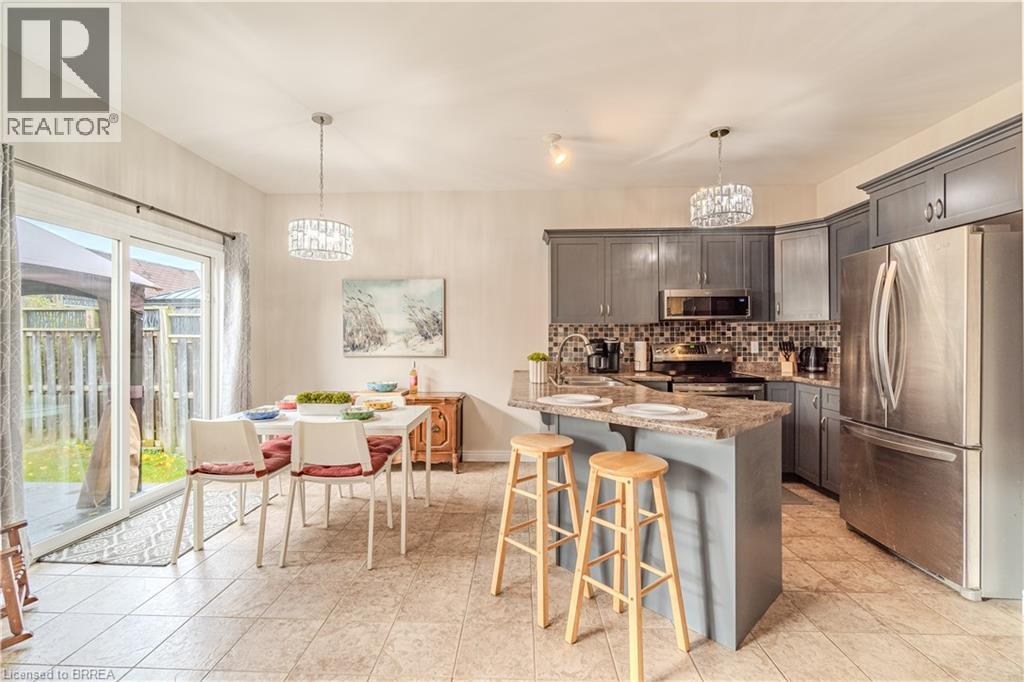 11 Irongate Drive, Paris, Ontario  N3L 4G4 - Photo 4 - 40803160