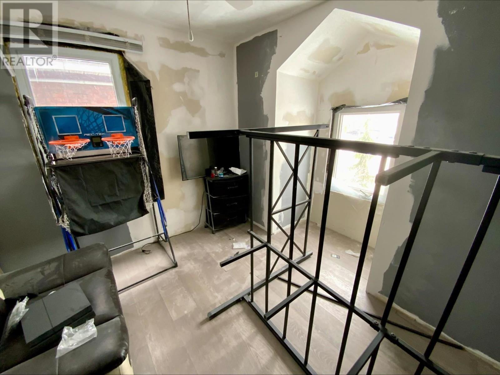 248 Albert St W, Sault Ste. Marie, Ontario  P6A 1B6 - Photo 11 - SM260235