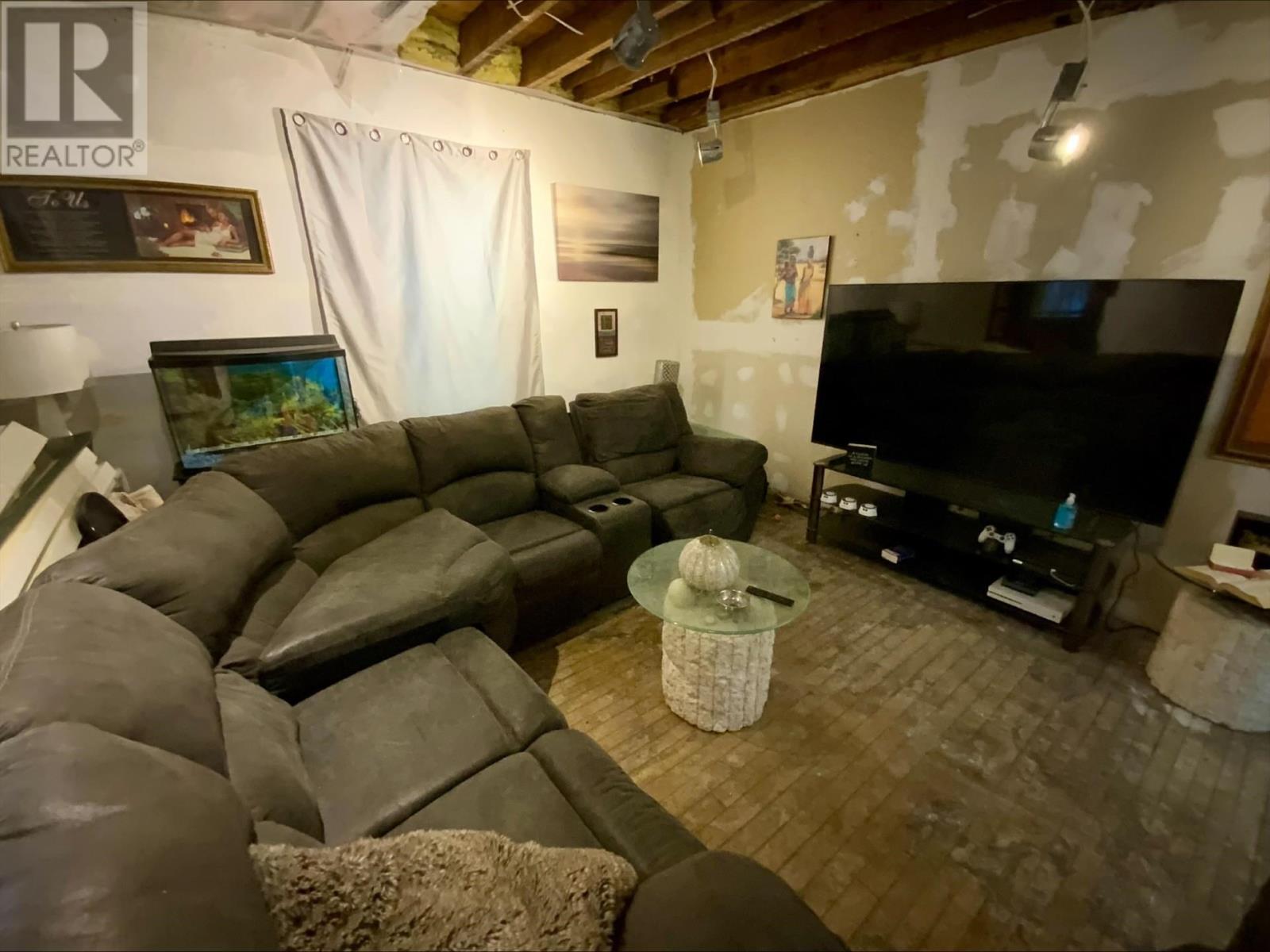 248 Albert St W, Sault Ste. Marie, Ontario  P6A 1B6 - Photo 7 - SM260235