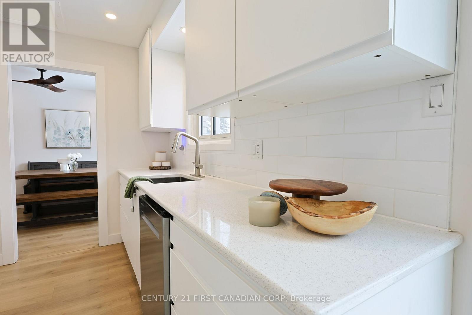 696 Griffith Street, London South (South K), Ontario  N6K 2W4 - Photo 13 - X12761364