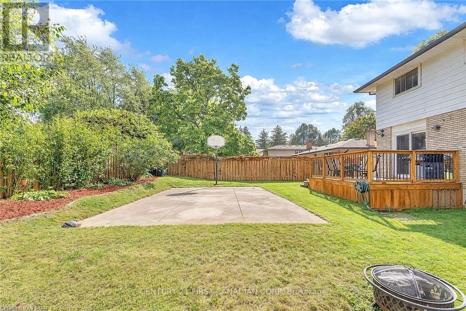 696 Griffith Street, London South (South K), Ontario  N6K 2W4 - Photo 37 - X12761364