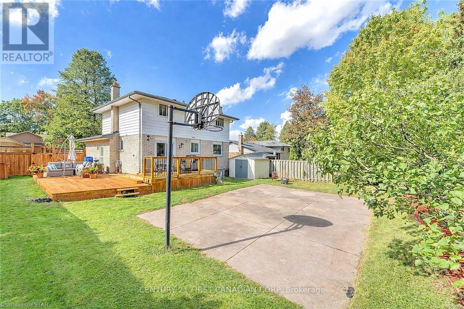 696 Griffith Street, London South (South K), Ontario  N6K 2W4 - Photo 39 - X12761364