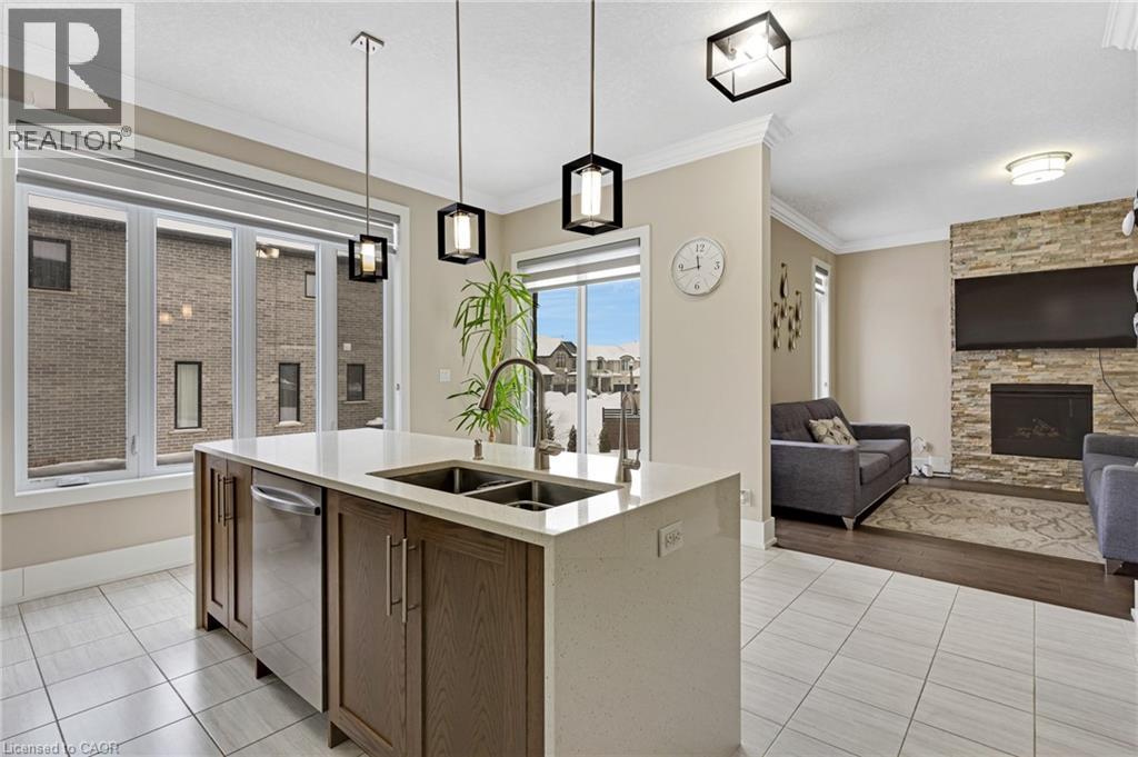 900 Pondcliffe Drive, Kitchener, Ontario  N2R 0M4 - Photo 16 - 40802277