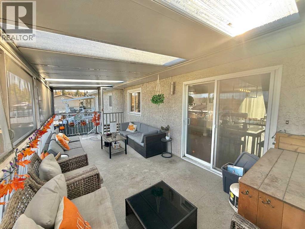 126 Maligne Drive, Hinton, Alberta  T7V 1J3 - Photo 25 - A2263506