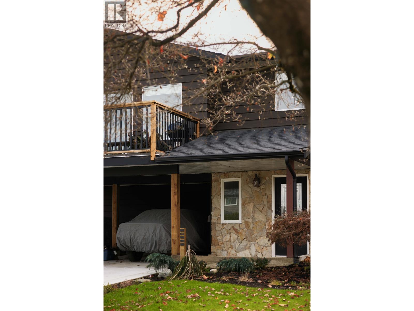 20898 125 Avenue, Maple Ridge, British Columbia  V4R 2M7 - Photo 2 - R3068882