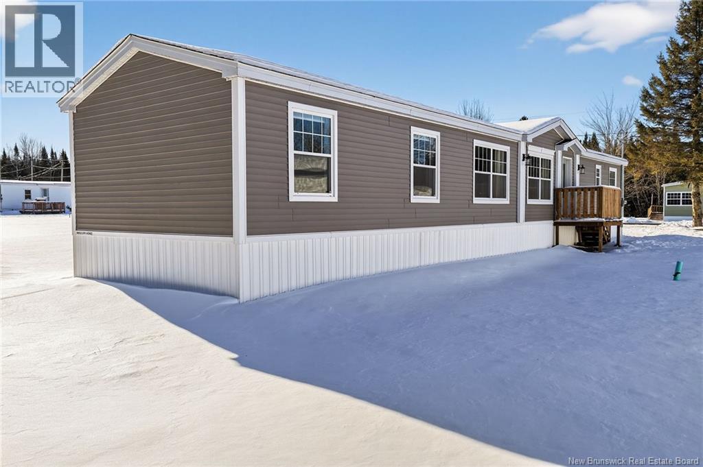 86 River East Drive, Riverview, New Brunswick  E1B 4Y3 - Photo 2 - NB133115