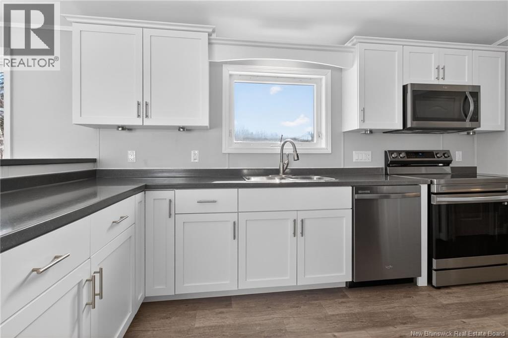 86 River East Drive, Riverview, New Brunswick  E1B 4Y3 - Photo 8 - NB133115