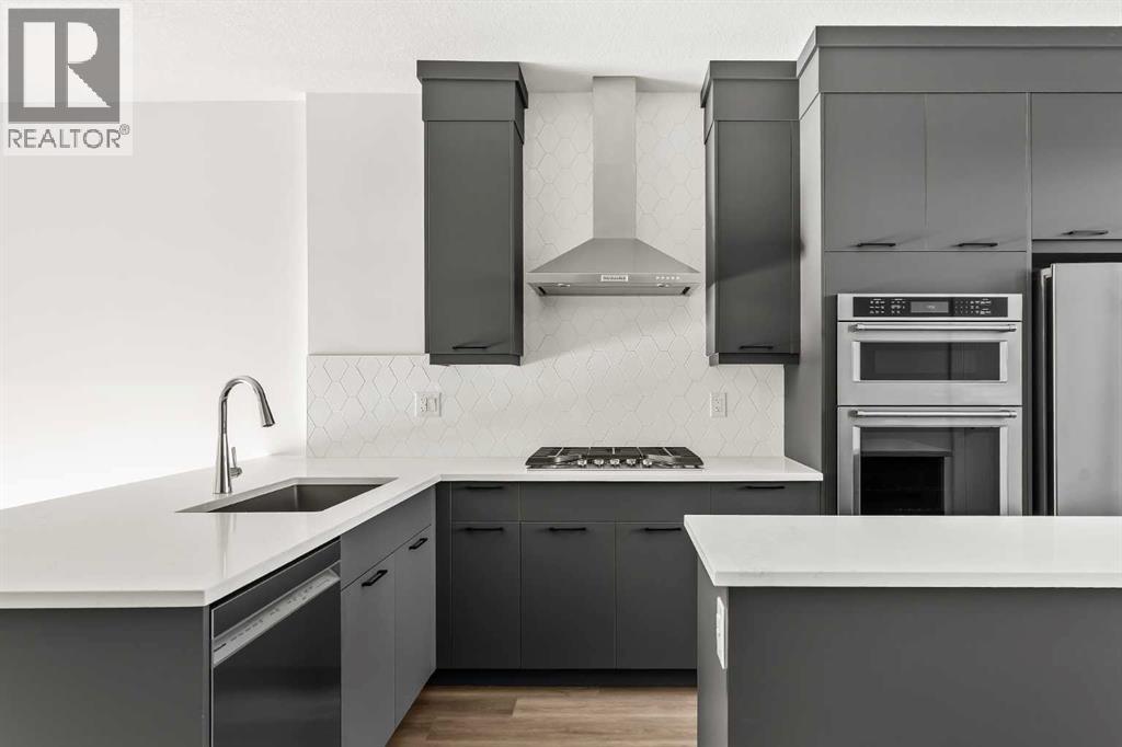 2533 Sovereign Crescent Sw, Calgary, Alberta  T3C 3Y3 - Photo 6 - A2279495