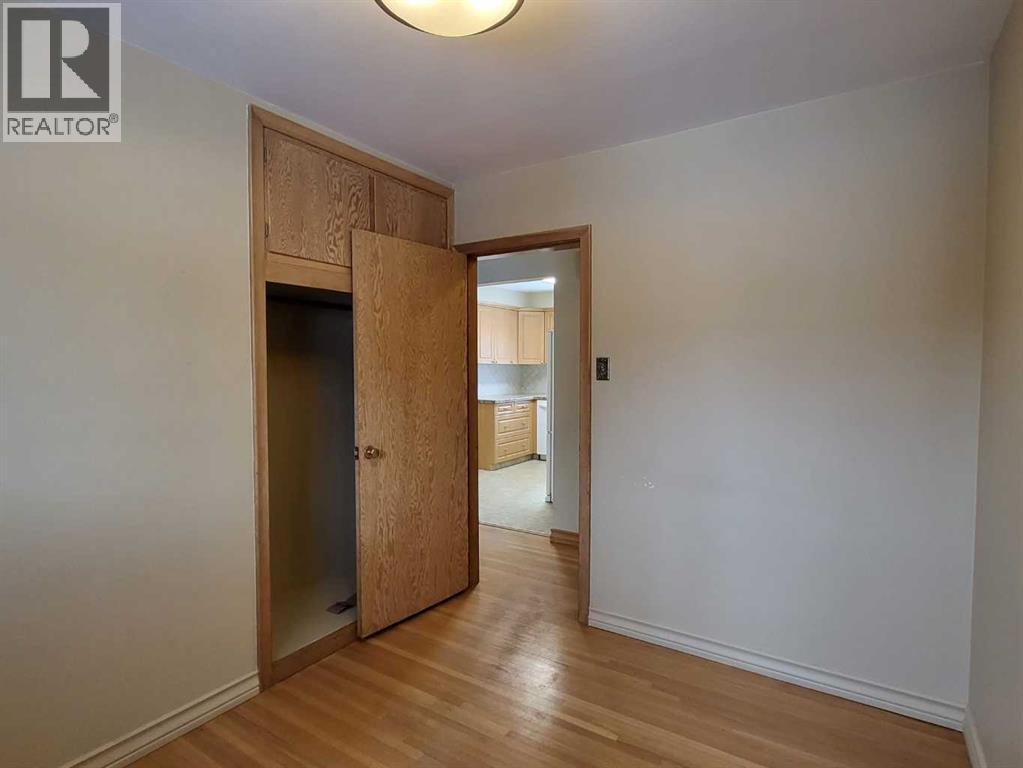 22 Montrose Crescent Ne, Calgary, Alberta  T2E 5N9 - Photo 11 - A2280063