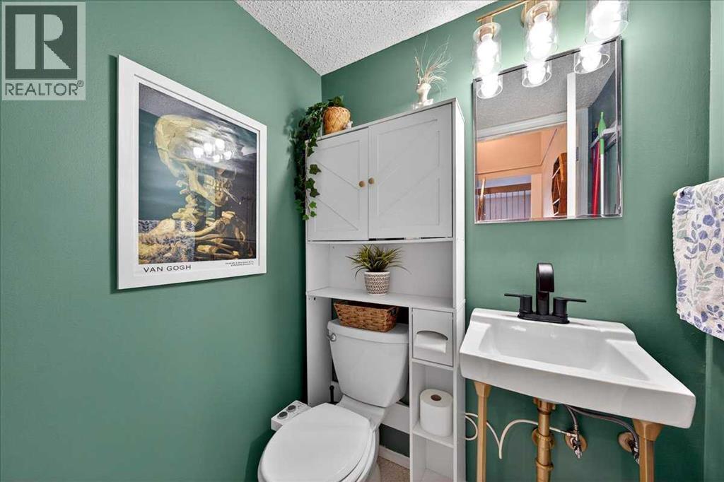 112 Glamis Terrace Sw, Calgary, Alberta  T3E 6V3 - Photo 23 - A2280483