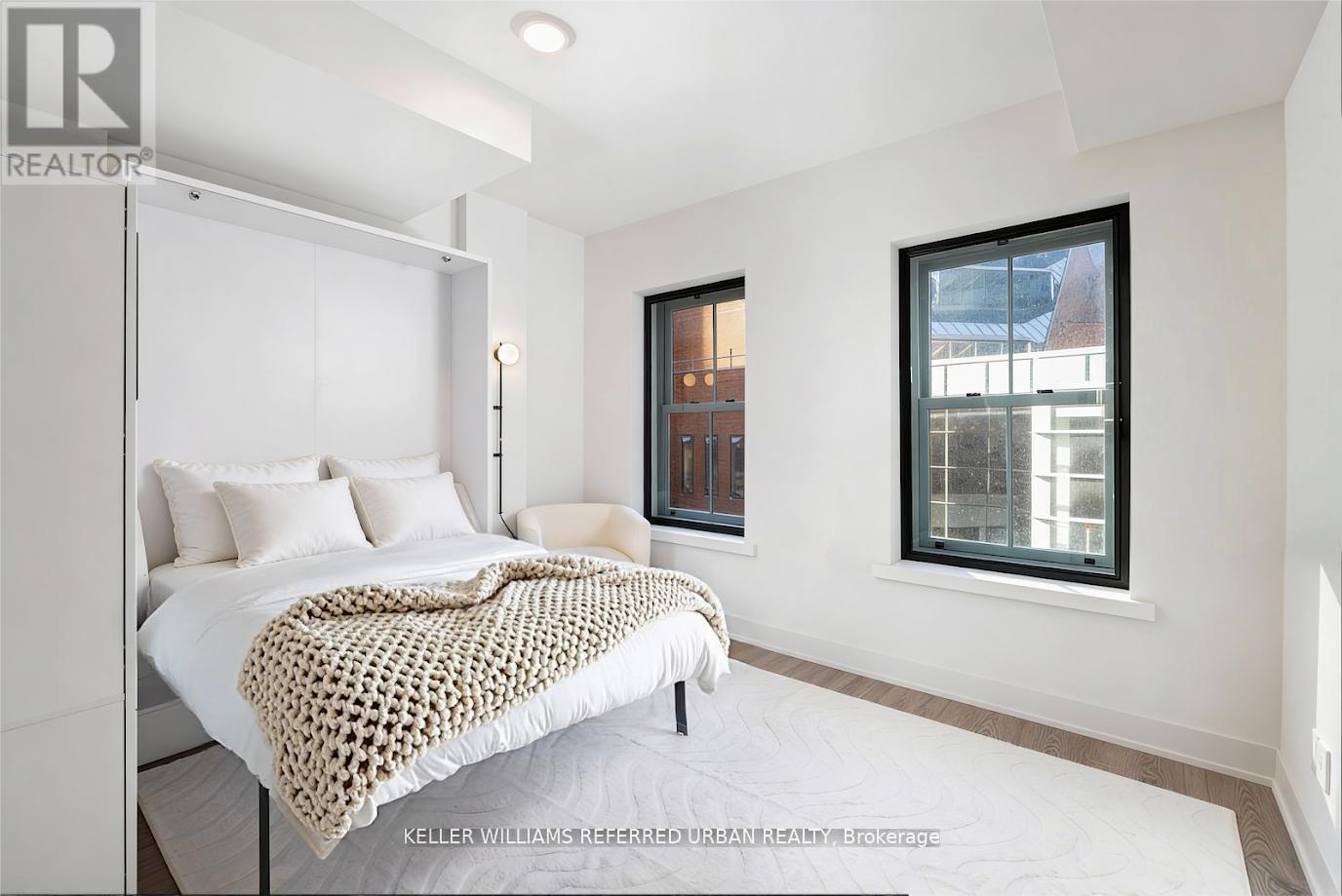 301 - 8 CUMBERLAND STREET, Toronto, Ontario