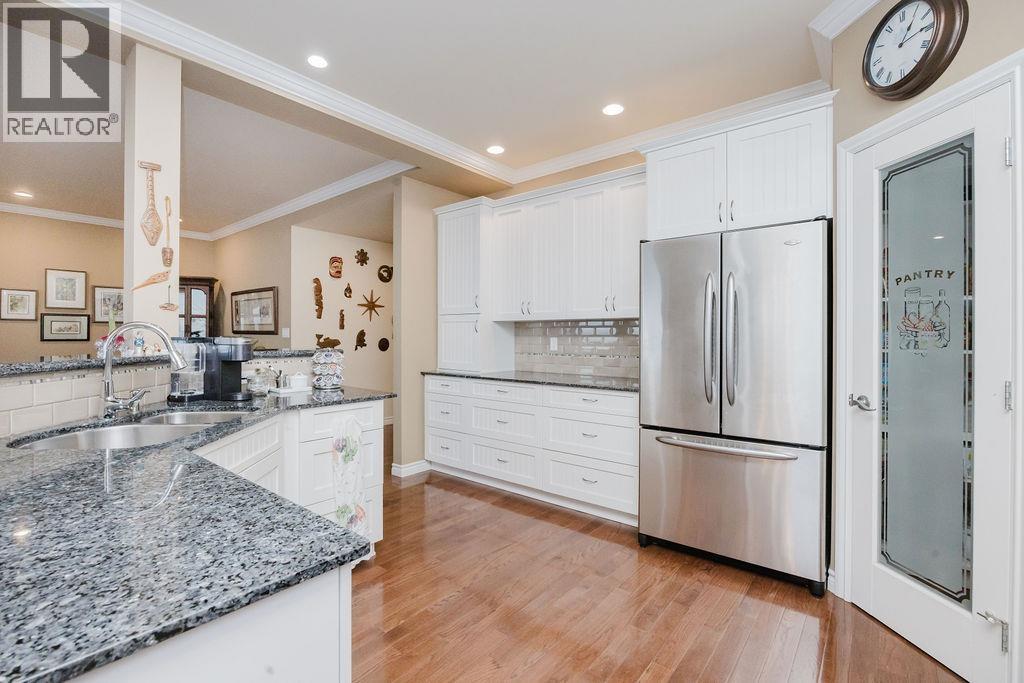 1537 Mccullough Road, Sechelt, British Columbia  V7Z 0A5 - Photo 18 - R3083899