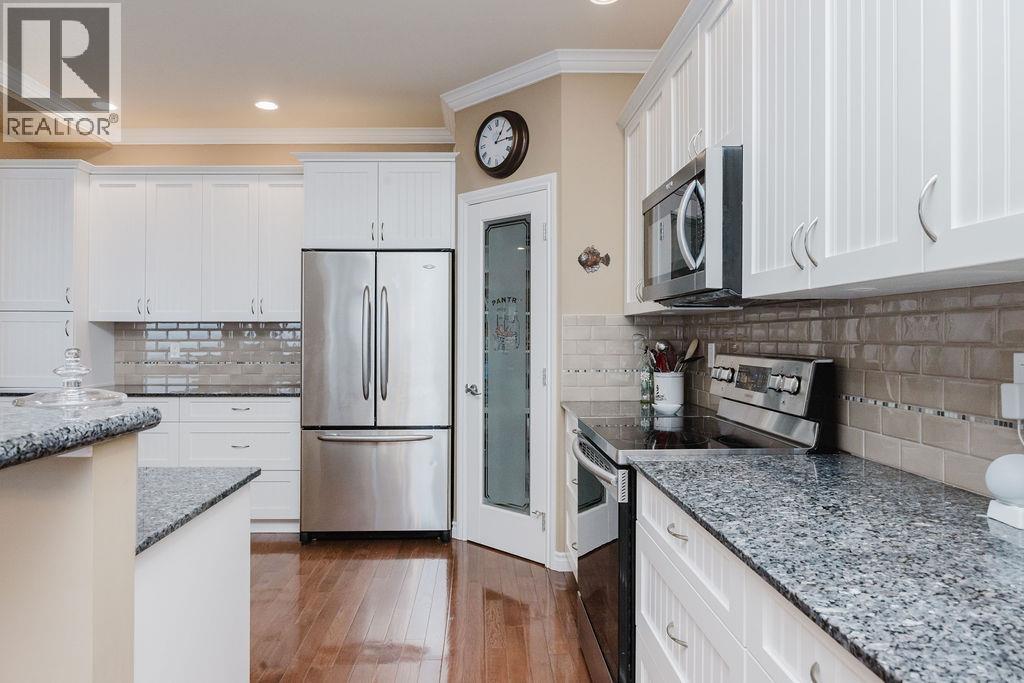 1537 Mccullough Road, Sechelt, British Columbia  V7Z 0A5 - Photo 15 - R3083899