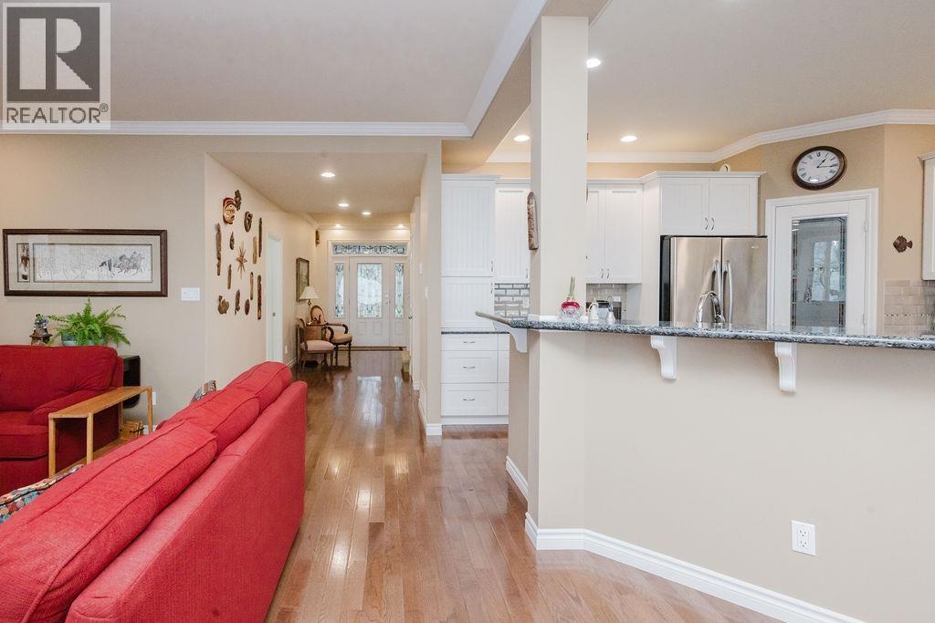 1537 Mccullough Road, Sechelt, British Columbia  V7Z 0A5 - Photo 21 - R3083899