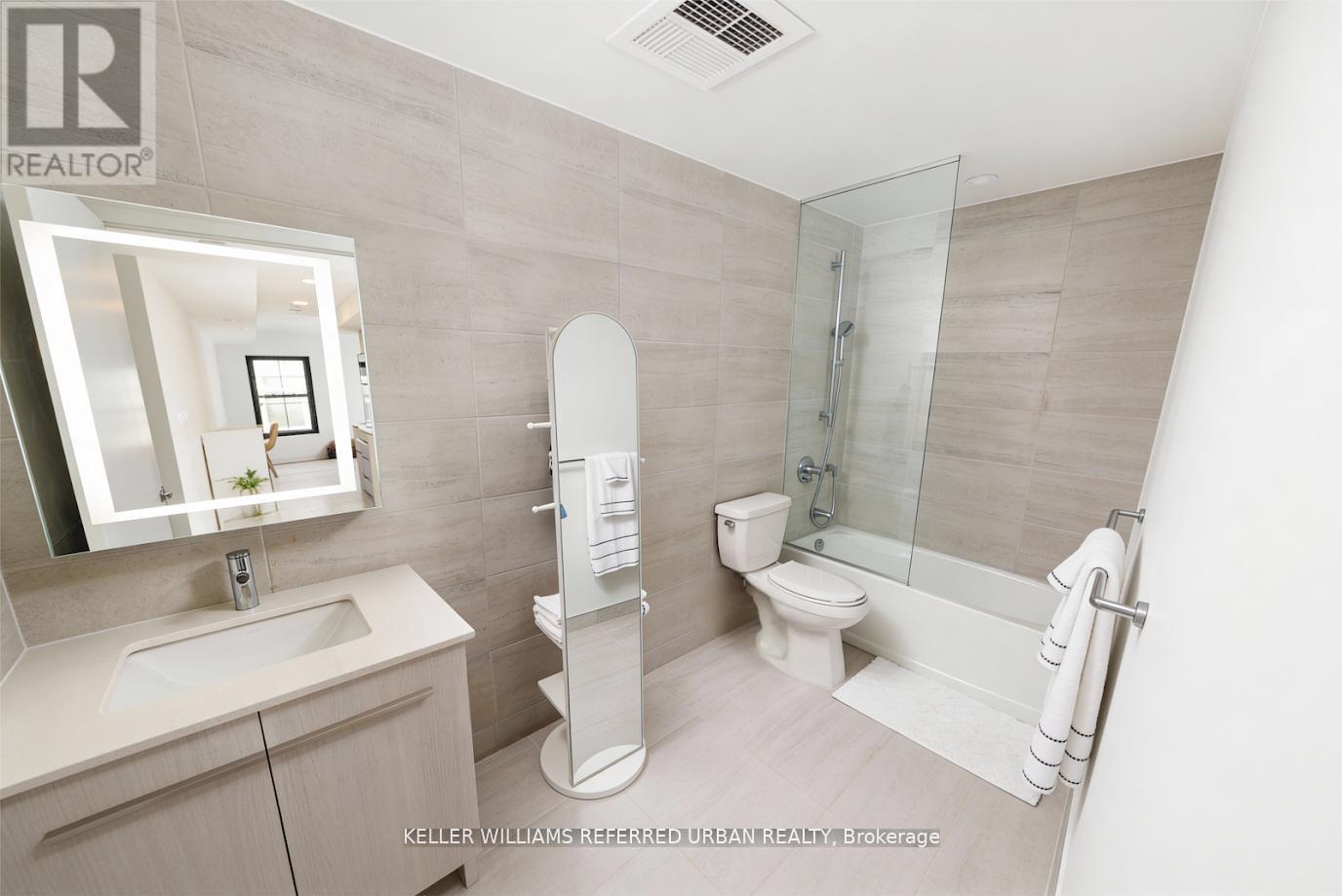 301 - 8 Cumberland Street, Toronto, Ontario  M4W 0B6 - Photo 6 - C12754268