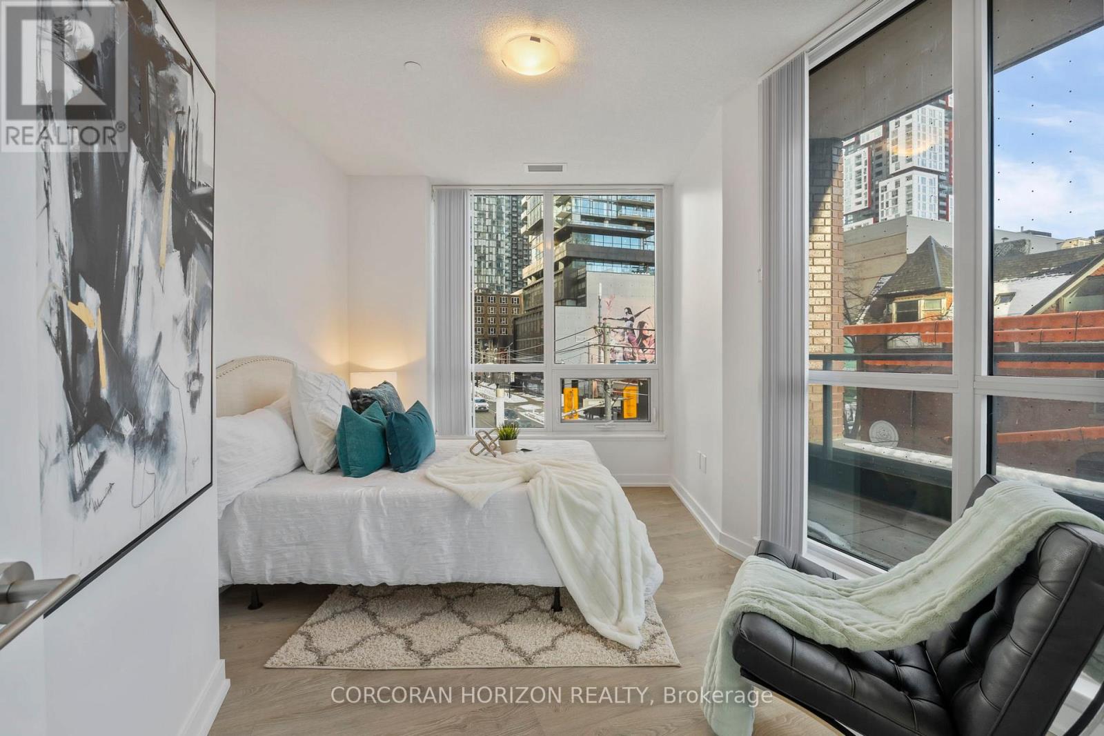 210 - 99 John Street, Toronto, Ontario  M5V 0S6 - Photo 21 - C12759534