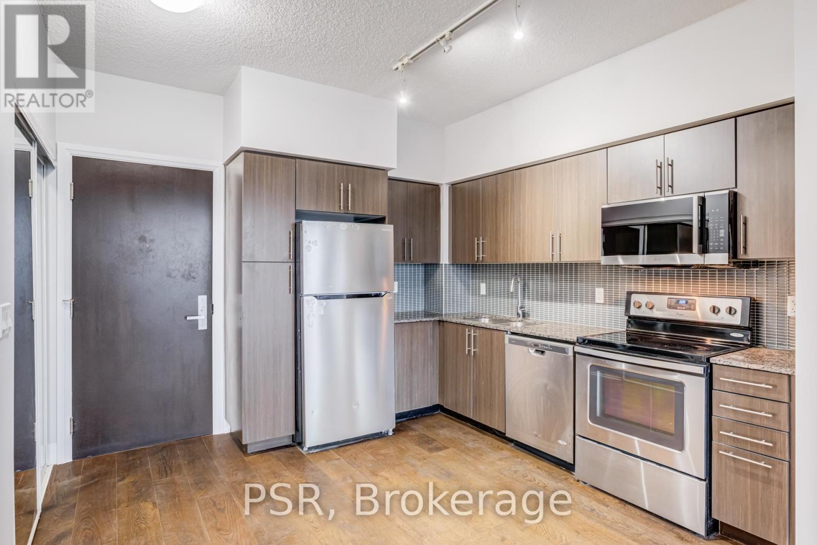 602 - 65 Speers Road, Oakville, Ontario  L6K 0J1 - Photo 3 - W12701162