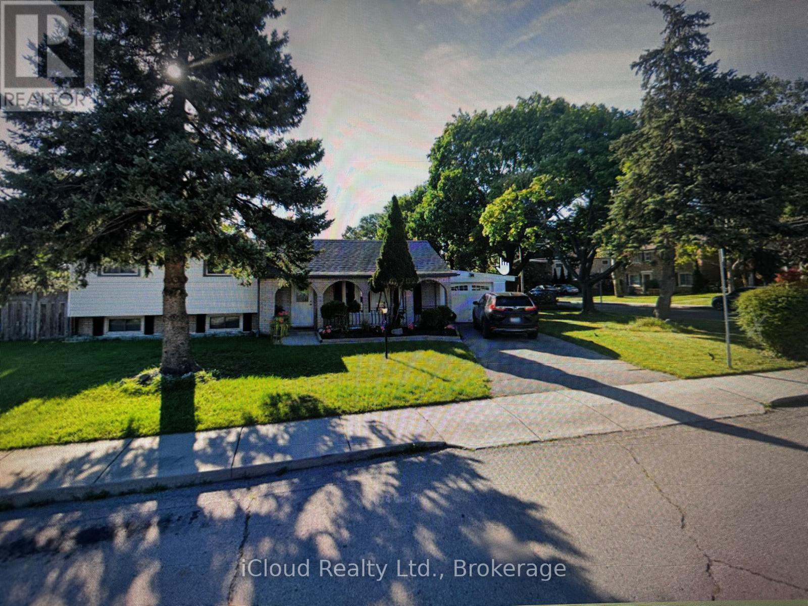 131 VICTOR BOULEVARD, hamilton (greeningdon), Ontario