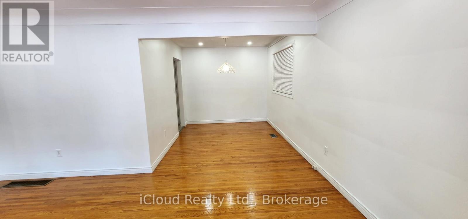 131 Victor Boulevard, Hamilton (Greeningdon), Ontario  L9A 2V3 - Photo 4 - X12761564