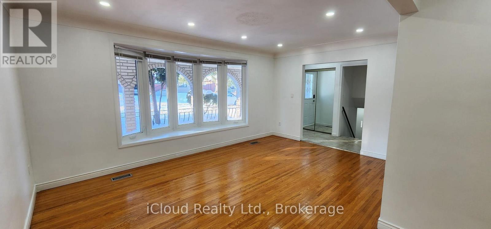 131 Victor Boulevard, Hamilton (Greeningdon), Ontario  L9A 2V3 - Photo 5 - X12761564