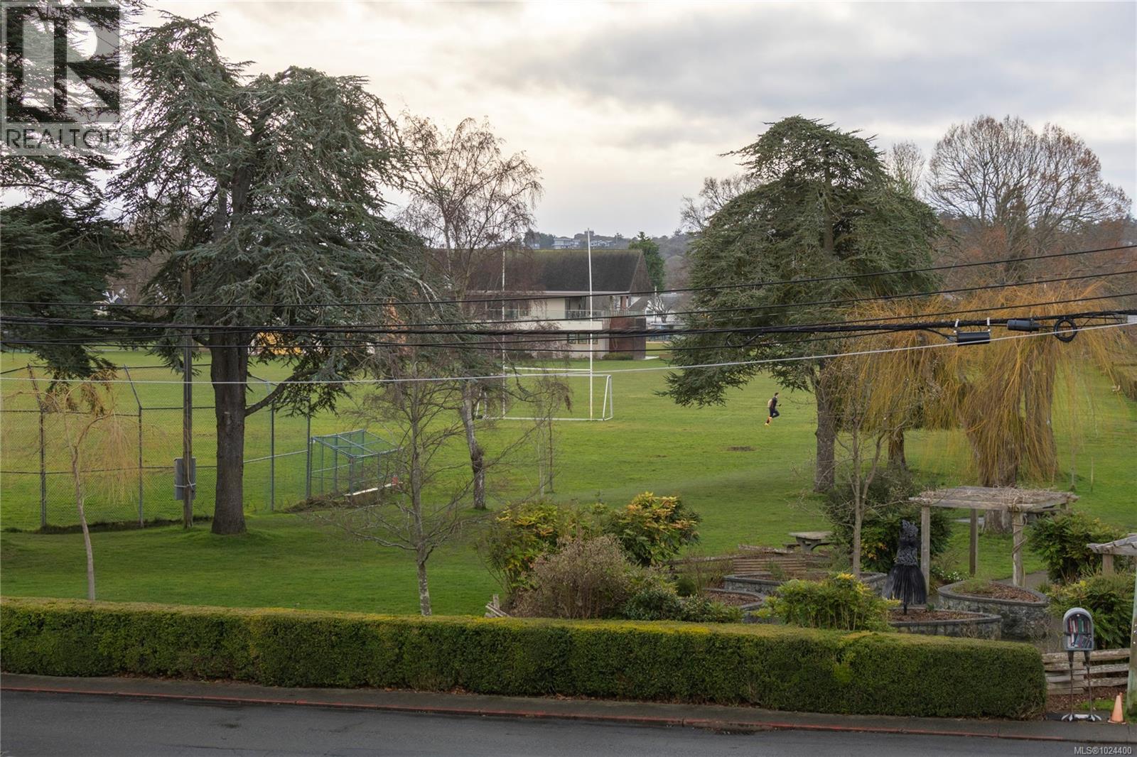 304 2605 Windsor Rd, Oak Bay, British Columbia  V8S 5H9 - Photo 21 - 1024400