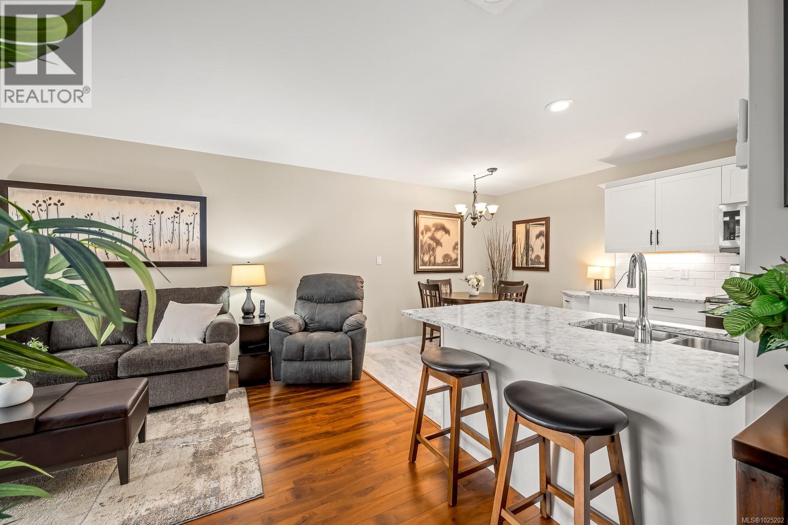 28 3100 Kensington Cres, Courtenay, British Columbia  V9N 8Z9 - Photo 5 - 1025202