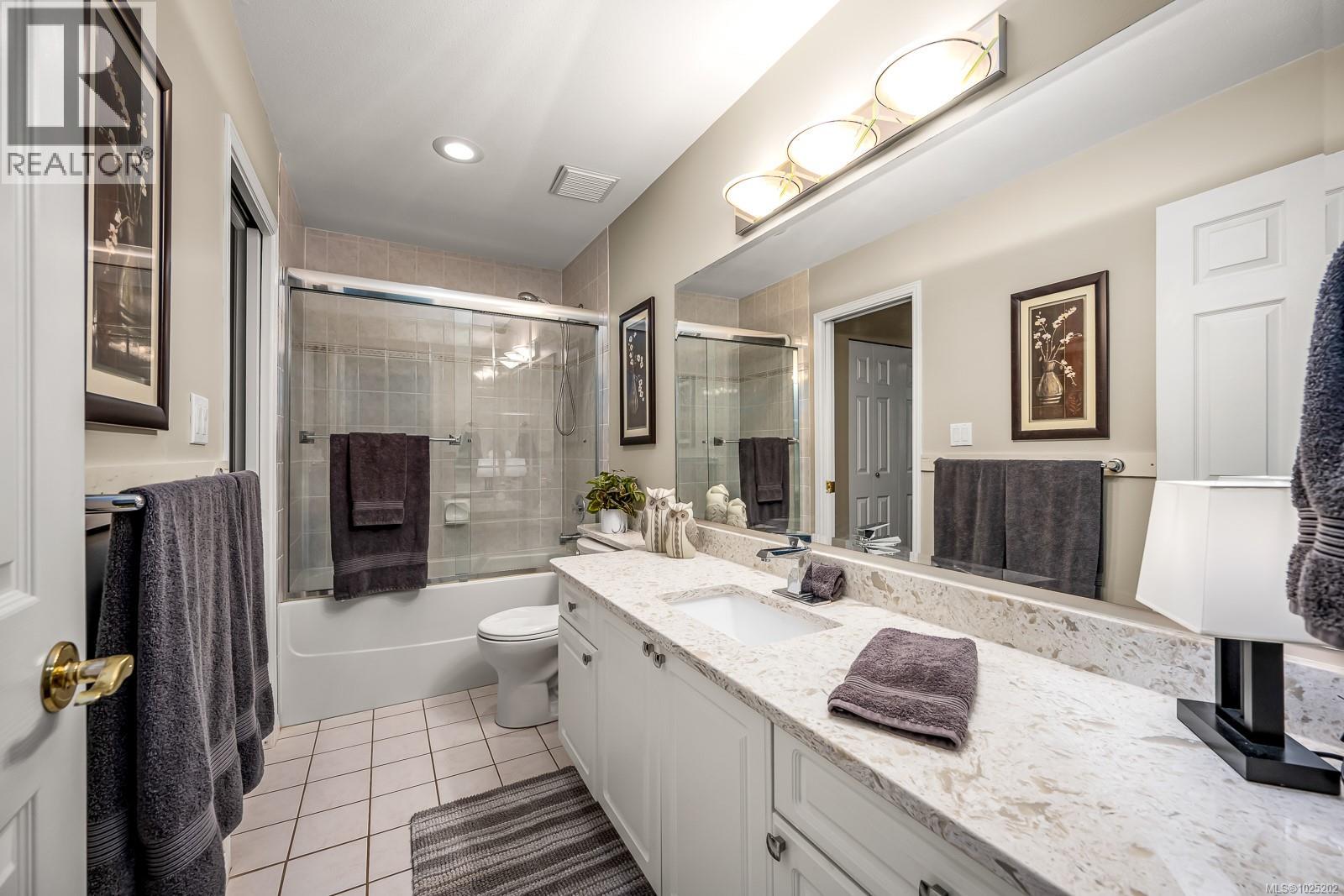 28 3100 Kensington Cres, Courtenay, British Columbia  V9N 8Z9 - Photo 14 - 1025202