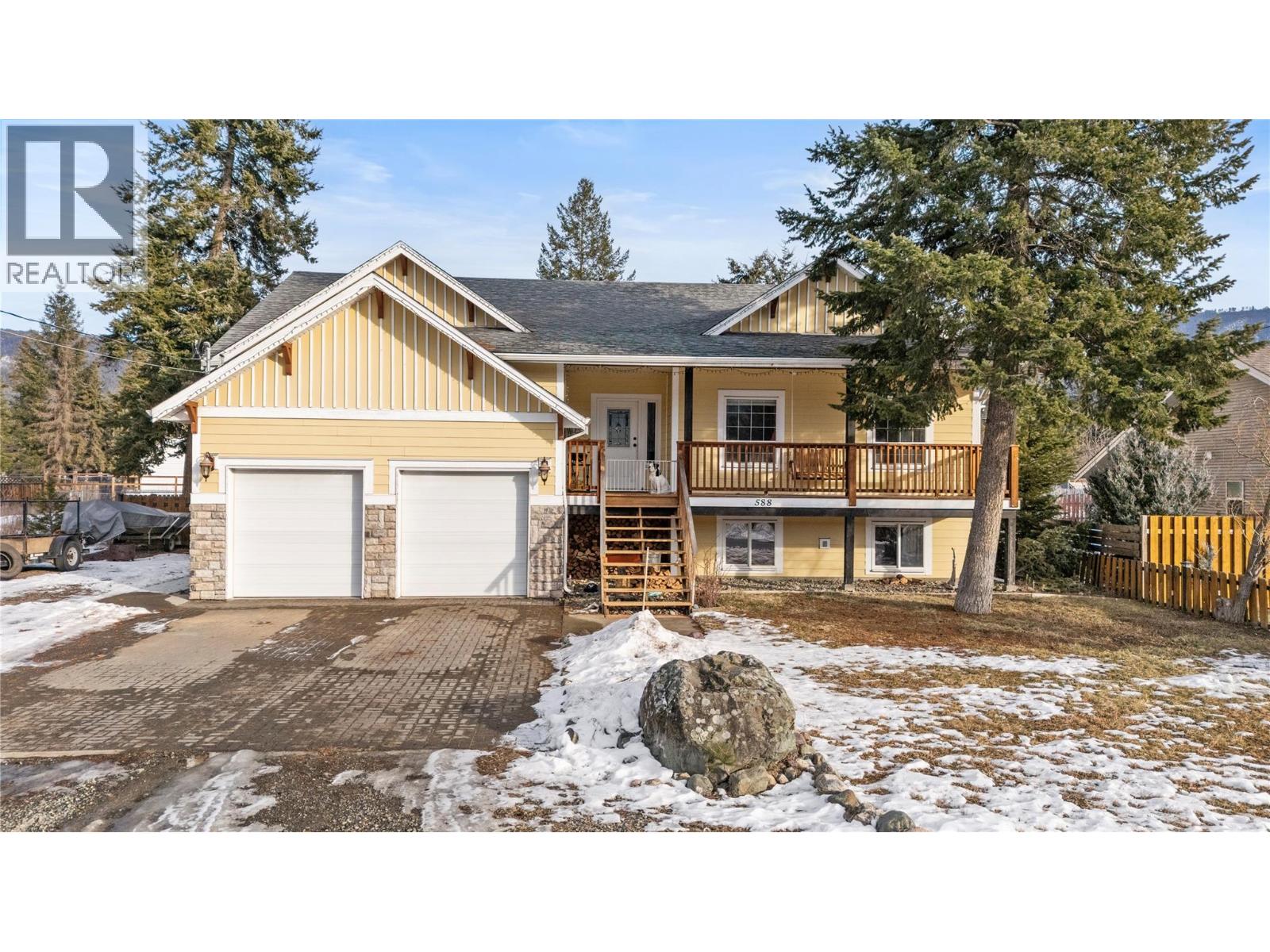 588 Mclean Road, Barriere, British Columbia  V0E 1E0 - Photo 4 - 10374519