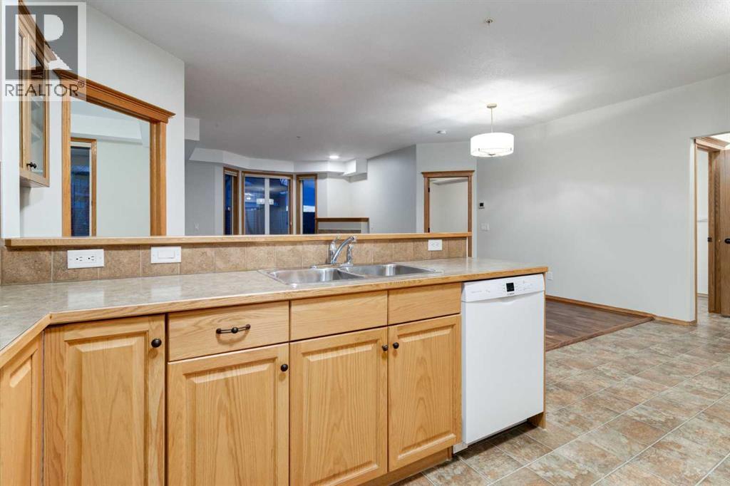 355, 15 Everstone Drive Sw, Calgary, Alberta  T2Y 5B5 - Photo 9 - A2279046