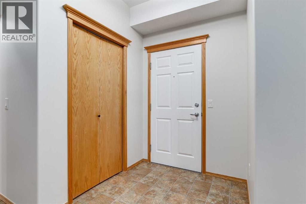 355, 15 Everstone Drive Sw, Calgary, Alberta  T2Y 5B5 - Photo 3 - A2279046