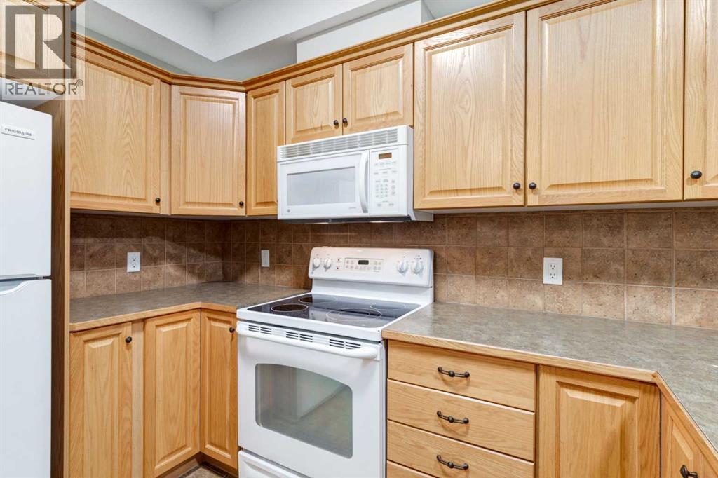 355, 15 Everstone Drive Sw, Calgary, Alberta  T2Y 5B5 - Photo 8 - A2279046