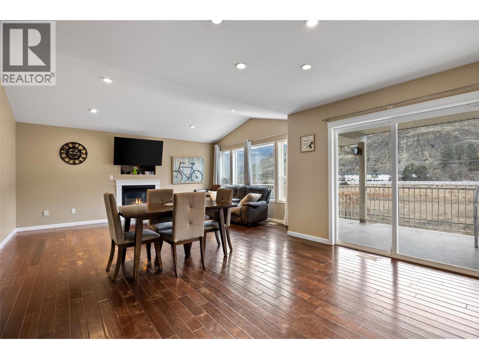 2656 Briarwood Avenue, Kamloops, British Columbia  V2B 0E2 - Photo 6 - 10374669